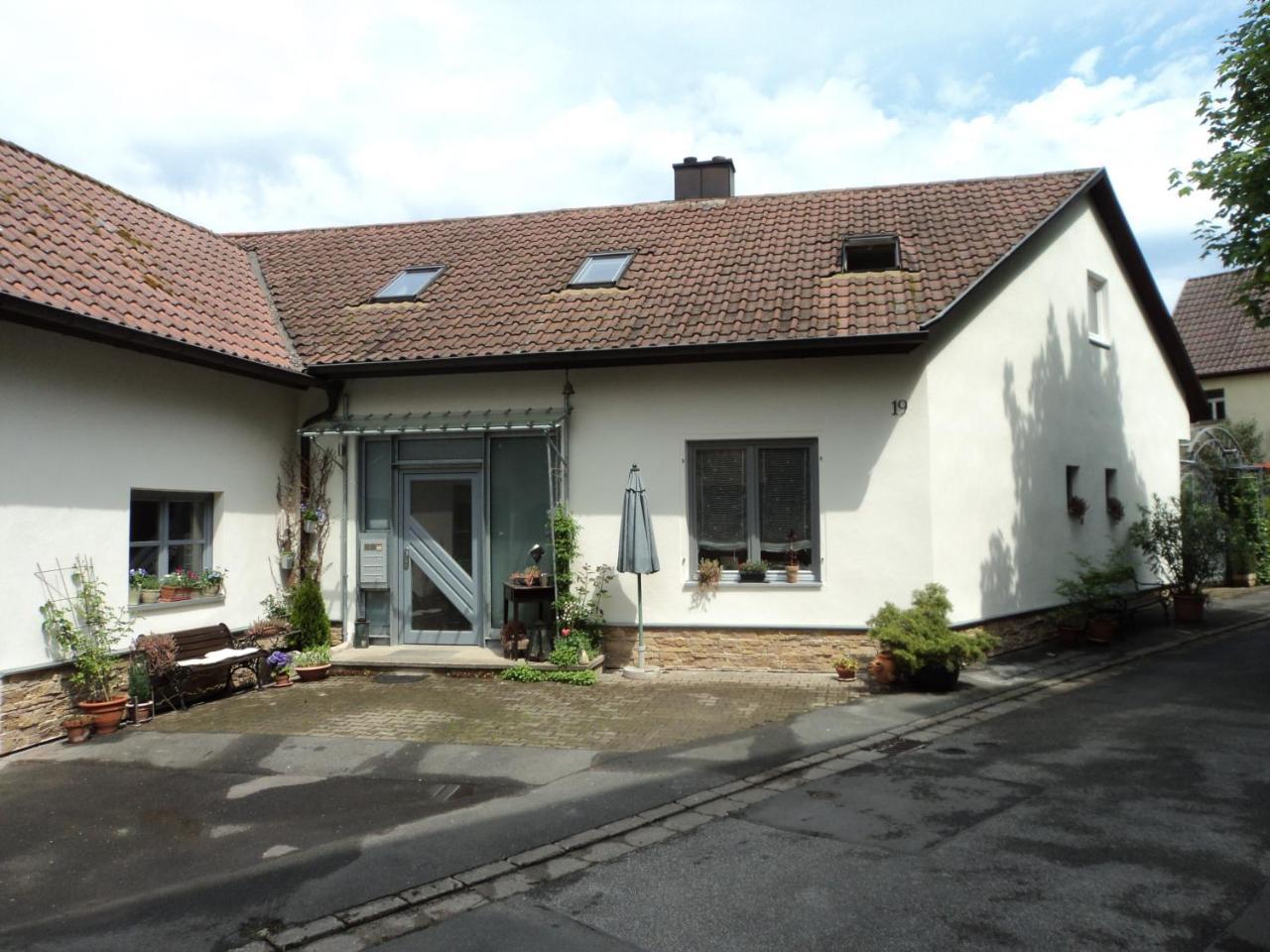 Ferienwohnung Rudolf-Lindner Neustadt an der Aisch Esterno foto