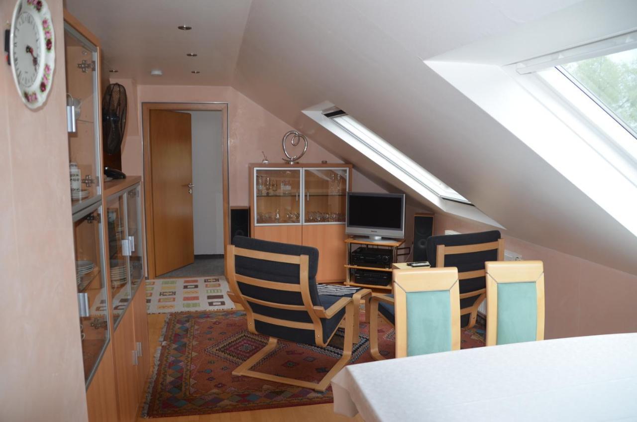 Ferienwohnung Rudolf-Lindner Neustadt an der Aisch Esterno foto