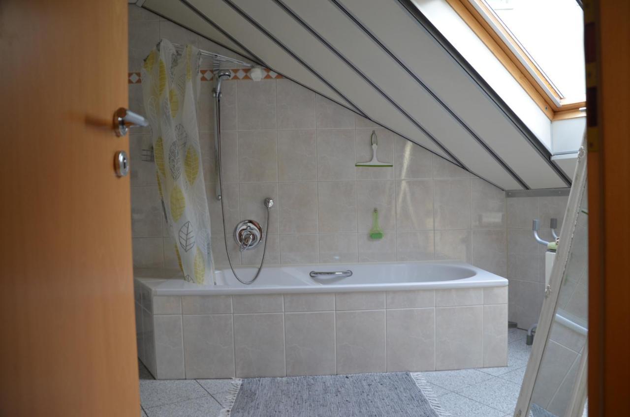 Ferienwohnung Rudolf-Lindner Neustadt an der Aisch Esterno foto